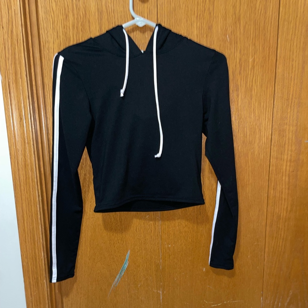 black and white cropped hoodie